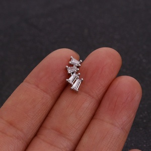 Venta al por mayor de <span class=keywords><strong>moda</strong></span> de acero inoxidable pendiente Piercing joyería 20G circón flor oreja Stud Tragus cartílago hélice estrella hoja perla - Product Image 3