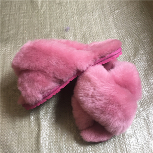 Pantofole per Neonati in Vera Pelle di Pecora a Pelo Lungo Stile Uggs - Product Image 3