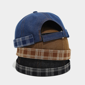 Nouvelle Arrivée HZM-26122 Casquette de Baseball Sans Visière Tendance Urbaine à Motif Écossais et Détails en Coton - Product Image 1