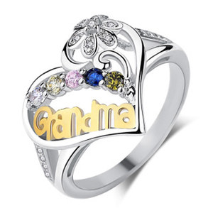 Anello a cuore bicolore per donna, design con lettere intarsiate, gioielli eleganti e alla moda - Product Image 1