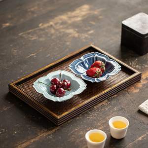 Assiette à fruits en céramique en forme de fleur, style chinois, plat à dessert de mariage en porcelaine, design simple - Product Image 3