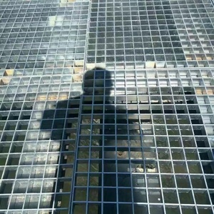 Plaques de plancher en acier galvanisé de conception innovante, en acier au carbone durable <span class=keywords><strong>pour</strong></span> les allées de stationnement et les systèmes de drainage - Product Image 5
