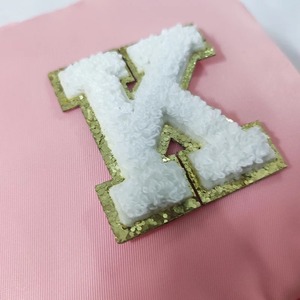 En gros 2.16 Pouces A-Z Chenille Lettre Patchs Fer sur 10 Couleurs Paillettes Chenille pour Vêtements Enfants Sac Lettre Patch Alphabet - Product Image 2