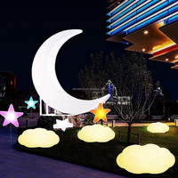 Éclairage extérieur Mobilier plastique de luxe Lampe demi-lune Grand jardin Clair de lune RVB Changement de couleur Led Croissant de lune Lumière
