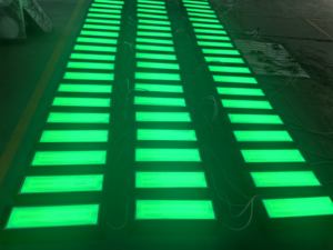 Système de communication routière intelligent à LED avec feux de circulation synchronisés pour les piétons pour un transport intelligent - Product Image 6