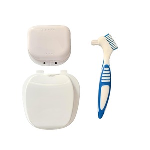 Juego de viaje para el cuidado de la dentadura, dentadura de cepillo de cerdas de nailon suave y <span class=keywords><strong>caja</strong></span> de <span class=keywords><strong>dientes</strong></span> para limpieza y colocación para hoteles - Product Image 2