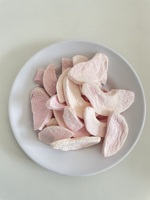Dus Natuurlijke In Bulk Verpakte Gevriesdroogde Roze Perzik Plakjes Zoete En Knapperige Fruitchips Vacuüm Verpakt Gedroogd Fruit