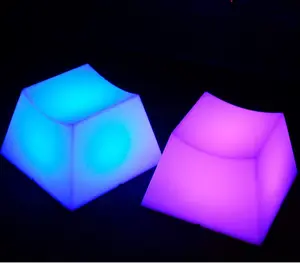 16 色变化 IP65 户外 led 立方体椅子，led 立方体魔术照明促销魔术坐立方体
