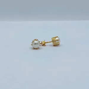 Élégantes boucles d'oreilles en perles dorées minimalistes, perles rondes, pour le bureau et les soirées, élégantes boucles d'oreilles en perles dorées - Product Image 1