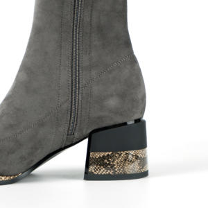 Stivali Sopra il Ginocchio da Donna in Finta Pelle Scamosciata Grigia - Decorazione con Stampa Serpente, Tacco a Blocco, Cerniera, Calzature Casual Eleganti Autunno 2025 - Product Image 5