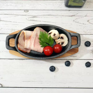 Ensemble de 3 poêles en fonte ovales pré-assaisonnées avec plateau en bois pour <span class=keywords><strong>la</strong></span> cuisine à domicile - Product Image 1