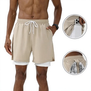 Pantalones cortos deportivos Fabletics para hombre, con logo personalizado, modelo Lift Daily de 5 pulgadas, estilo streetwear, para verano, gimnasio y entrenamiento. - Product Image 4
