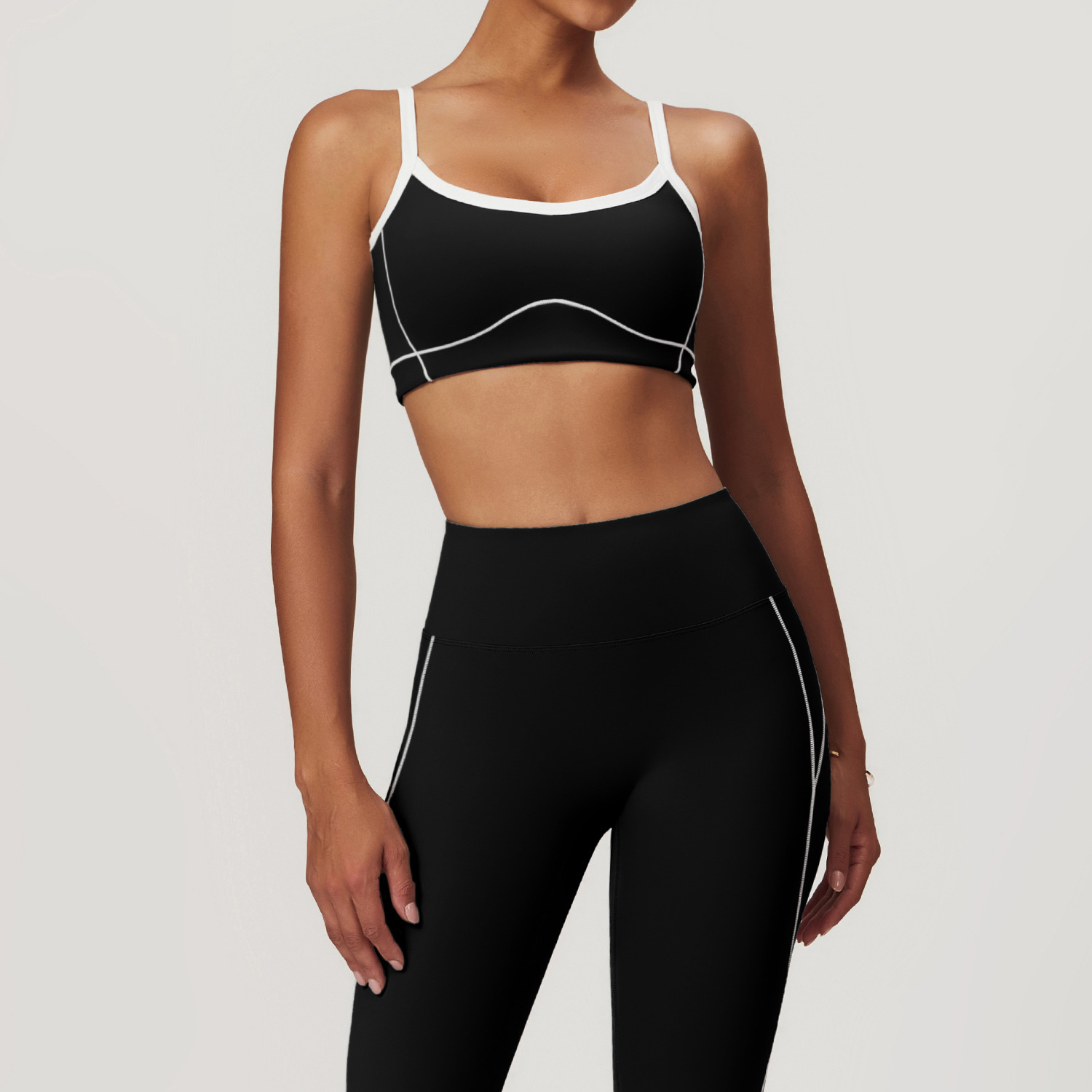 AOLA Wholesale Plus Size Breathable Yoga Active Wear Custom Sports Bra For Women With Medium Support Workout Sportswear