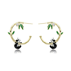 Orecchini a Cerchio con Panda Carino in Bambù per Donne, Accessori per Orecchie a Forma di Animale per Uso Quotidiano - Product Image 2
