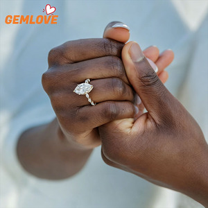 Anillo de Diamante Cultivado en Laboratorio de 1.5ct, Corte Marquesa Estilo Vintage, Anillo de Compromiso, Joyería de Moda para Mujer - Product Image 1