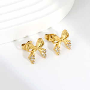 Pendientes de Lazo Chapados en Oro de 18K, Pendientes de Lazo con Circonita Cúbica Incrustada en Acero Inoxidable, Joyería de Lazo Delicada Antialérgica - Product Image 5