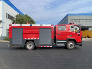 <span class=keywords><strong>Camion</strong></span> <span class=keywords><strong>de</strong></span> pompiers Dongfeng 5 tonnes diesel, neuf, 4x2, avec réservoir à mousse et eau, vidéo et images du fabricant, paramètres techniques - Product Image 5