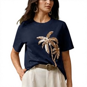 Camiseta de Algodón Azul Marino Estampada con Diseño de Bordado de Flores Doradas, Manga Corta, Estilo Casual - Product Image 1