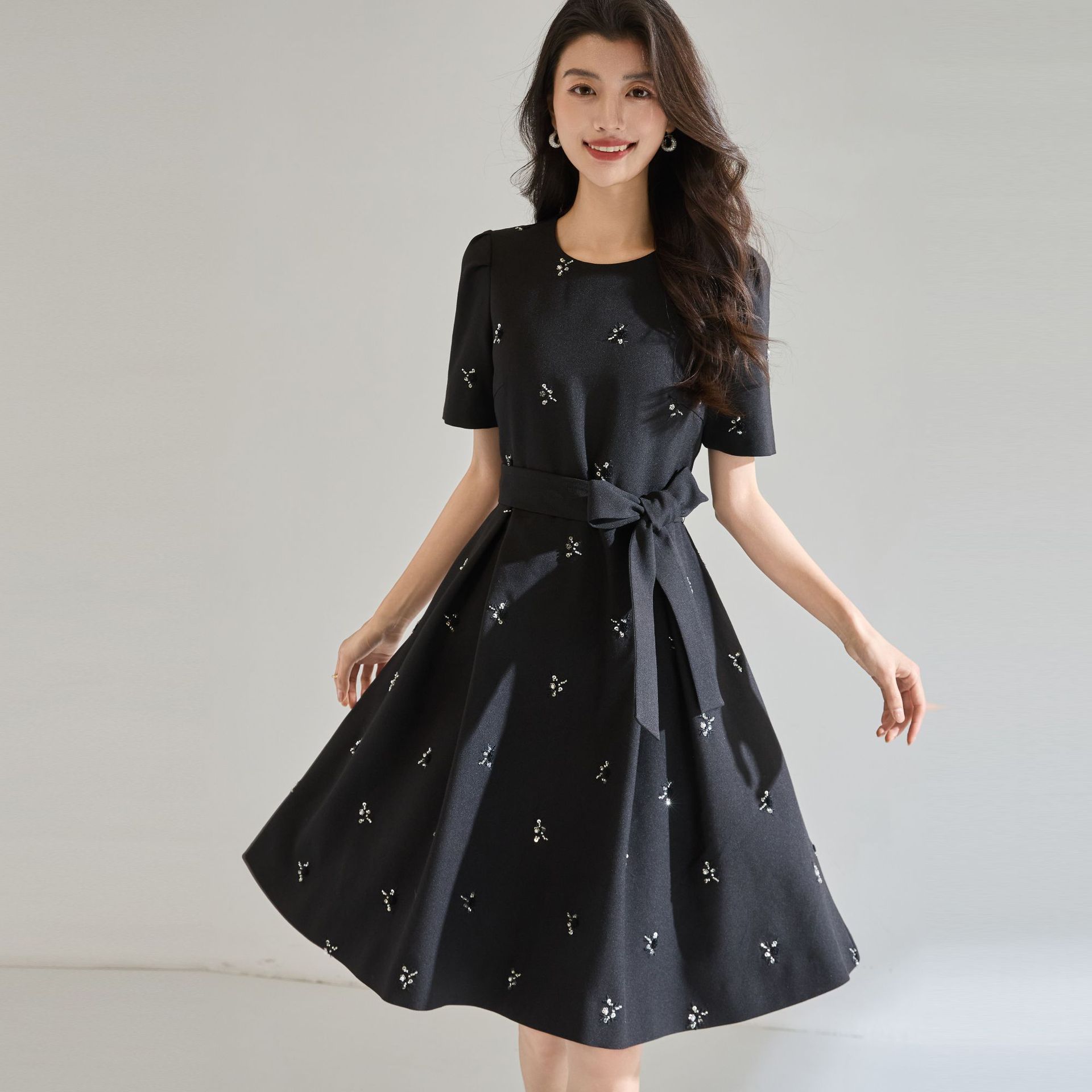 Elegant Umbrella Dresses - Versatile and Trendy Fashion Elegant Umbrella Dresses - Versatile and Trendy Fashion