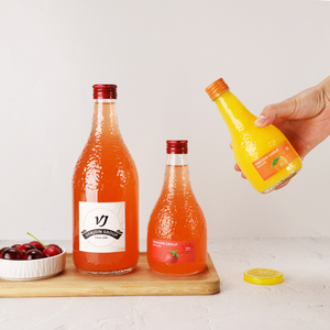 Embossed Texture Clear Glass Juice <strong>Bottle</strong> Empty Glass Beverage <strong>Bottle</strong> with Metal Screw Cap for Fruit Juice <strong>Sparkling</strong> Water - Product Image 1