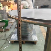 Tables basses d'extérieur modernes en métal pour restaurants, cafés, jardins, patios - Tailles personnalisables
