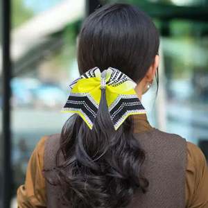 Accesorios para el Cabello de Animadoras Personalizables, Metálicos, Brillantes, Ecológicos, Duraderos, Ligeros, Deportivos y Profesionales con Pedrería - Product Image 1