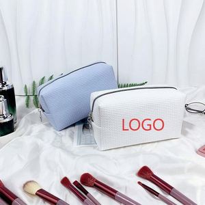 Nouvelle conception, sac de toilette carré en tissu gaufré uni, sac cosmétique à fermeture éclair en treillis, sac à maquillage - Product Image 1