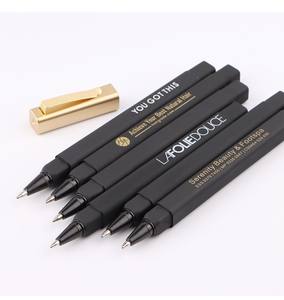 كرة فندقية بمشبك ذهبي فاخر ، عرض من مادة بلاستيكية بتصميم مربع - Product Image 3