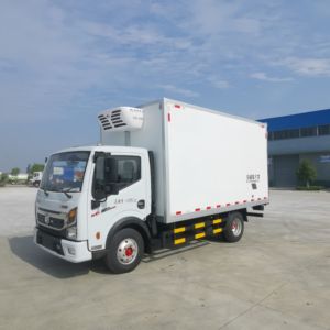 DF lIUQI 4x2 <span class=keywords><strong>camion</strong></span> réfrigéré 140HP choix de qualité supérieure pour chaîne froide maintien de la mer poisson congelé fruits de mer état privilégié - Product Image 2