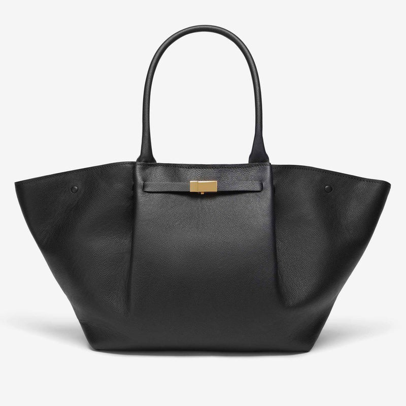 Surface en cuir noir de grande taille