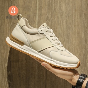 Hoogwaardige Originele Hardloopschoenen Op Maat Gemaakt Logo Zachte Zool Microfiber Lederen Unisex Wandelstijl Schoenen Heren Sneakers Voor Heren - Product Image 1