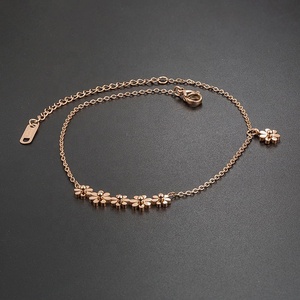 गुलाब सोना मढ़वाया लिंक चेन पायल पैर गहने स्टेनलेस स्टील फूल आकर्षण पैर श्रृंखला पायल - Product Image 3