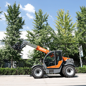 Chariot télescopique compact ER3070 4x4 homologué CE EPA, machine de levage hydraulique pour la construction et l'agriculture - Product Image 3