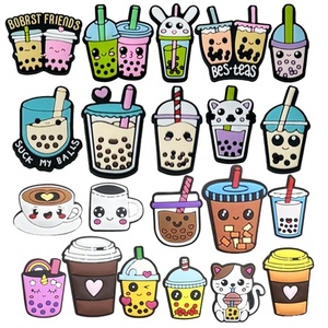 XB Venta al por mayor de dijes personalizados de dibujos animados para zapatos, dijes decorativos de PVC blando con diseño de té con <span class=keywords><strong>leche</strong></span> para sandalias, dijes decorativos de goma, dijes para zuecos - Product Image 1
