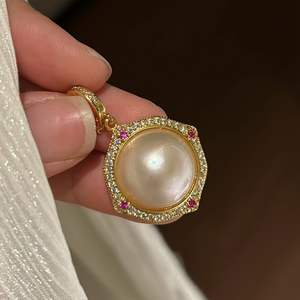 Colgante de perlas naturales de lujo, redondo de 15mm, grado AAA, tono dorado y plateado, colgante solitario para collar, joyería unisex para uso diario - Product Image 4