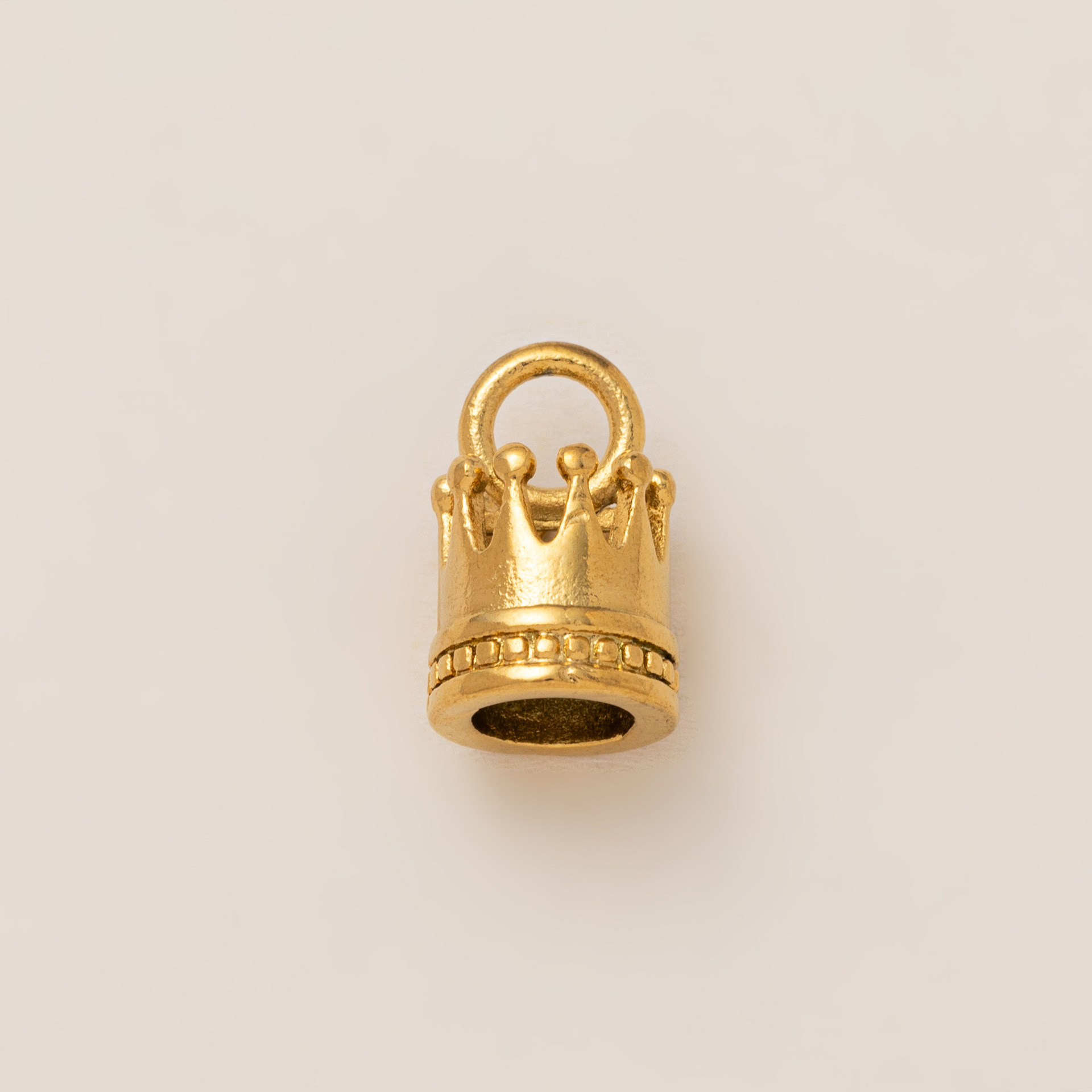 Crown pendant