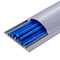 No.5 50mm/1.97 "W largeur extérieure gris plastique Pvc câble goulotte sol cordon couverture avec support adhésif électrique décoratif