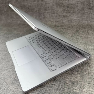 Vente en gros de <span class=keywords><strong>Microsoft</strong></span> <span class=keywords><strong>Surface</strong></span> Book 1 |   6ème génération <span class=keywords><strong>I5</strong></span> |   SSD 8 Go/256 Go |   Ordinateur portable professionnel 95% neuf - Product Image 2