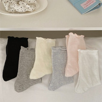 Chaussettes unies noires et blanches, chaussettes mi-mollet découpées pour femmes, chaussettes fines en maille respirante pour l'été