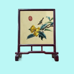 Obra de arte de bordado de Suzhou, adorno cuadrado de seda hecho a mano con pájaros y flores para decoración de sala de estar y dormitorio - Product Image 5