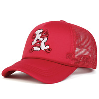 Gorra Trucker con Bordado de Labios Rojos, Gorra de Béisbol con Malla Transpirable, Gorra de Sol Ajustable de Moda Urbana para Hombres y Mujeres