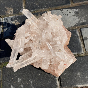 Espécimen de cuarzo blanco claro, roca mágica, himalaya, grupos de cristal, venta al por mayor - Product Image 2