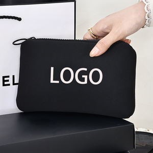 กระเป๋าเครื่องสำอางผ้านีโอพรีนขนาดเล็กมีซิปกระเป๋าเครื่องสำอางทำจากนีโอพรีนสำหรับเดินทางแว่นตาสีดำโลโก้ออกแบบได้ตามต้องการ - Product Image 3