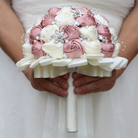Vente en gros d'usine Ramos De Novia Bouquet de mariée en cristal rouge blanc bordeaux Bouquet de fleurs artificielles personnalisé pour demoiselle d'honneur