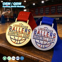Gekleurde emaille custom basketbalcamp medaille, ronde zinklegering metalen wedstrijd award souvenir evenement prijs voor sporttoernooi