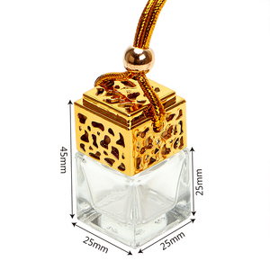 Botol Parfum Gantung Mobil, Penyegar Udara Mobil Bentuk Persegi Kosong 8ML untuk Minyak Esensial - Product Image 3