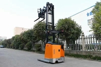 Chariot élévateur à fourche avec plateforme pour conducteur, capacité 1,45 tonne, roues en PU, batterie plomb-acide 48V 650Ah, pour rayonnages en allées étroites, hauteur de levage 10,5m