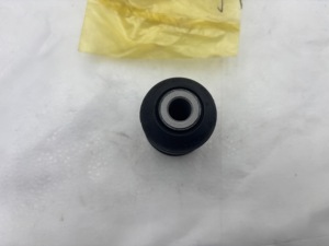 Silentbloc de bras inférieur avant Ssang Yong 4453035000 pour <span class=keywords><strong>Ssangyong</strong></span> Tivoli 2015 <span class=keywords><strong>XLV</strong></span> - Product Image 4