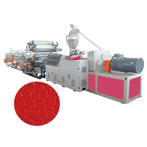 Ligne de production de <span class=keywords><strong>tapis</strong></span> de sol en <span class=keywords><strong>PVC</strong></span> à motif <span class=keywords><strong>bois</strong></span>, machine d'extrusion de feuilles de sol en <span class=keywords><strong>PVC</strong></span> à motif pièces de monnaie - Product Image 1