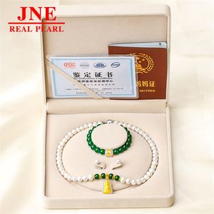 ของขวัญวันแม่ สร้อยคอมุกน้ำจืดธรรมชาติ 8-9 เม็ด ประดับทองคำ พร้อ<span class=keywords><strong>ม</strong></span>หยก<span class=keywords><strong>กวน</strong></span><span class=keywords><strong>อิ</strong></span><span class=keywords><strong>ม</strong></span>เล็กๆ สร้อยคอหยกสำหรับ<span class=keywords><strong>ม</strong></span>อบให้คุณแม่ - Product Image 2